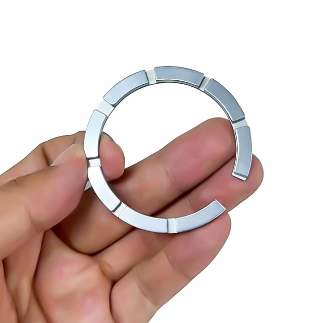 Неодимовые магниты в беспроводном зарядном устройстве