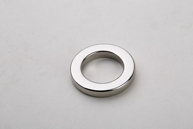 Неодимовые магниты в двигателях со звуковой катушкой